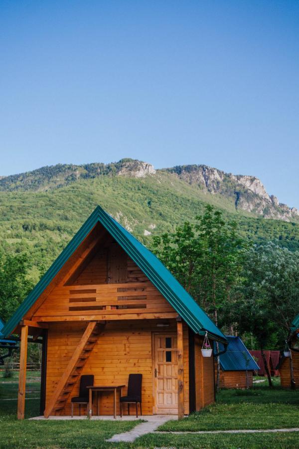 מלון טיינטישטה Camp Sutjeska מראה חיצוני תמונה