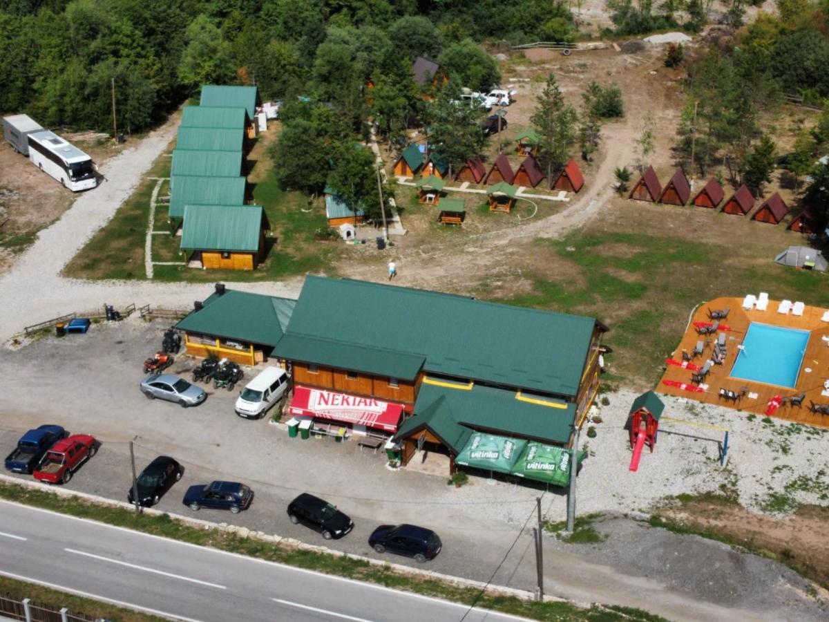 מלון טיינטישטה Camp Sutjeska מראה חיצוני תמונה