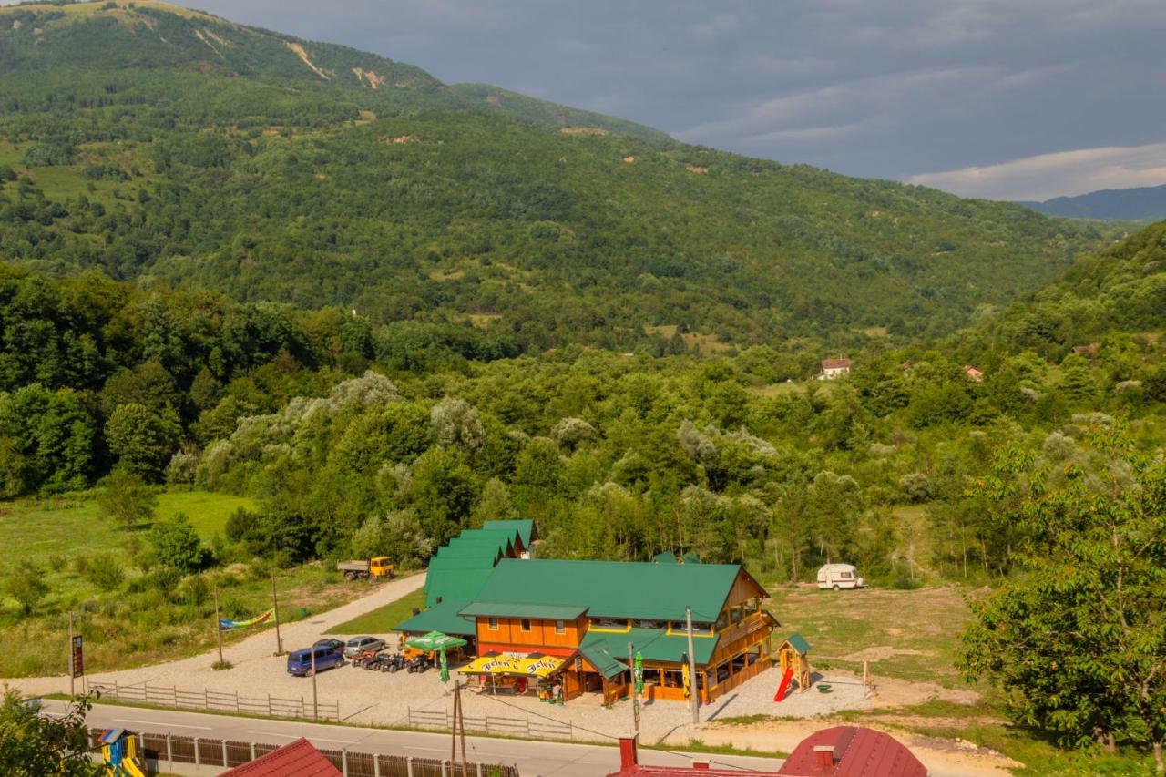 מלון טיינטישטה Camp Sutjeska מראה חיצוני תמונה