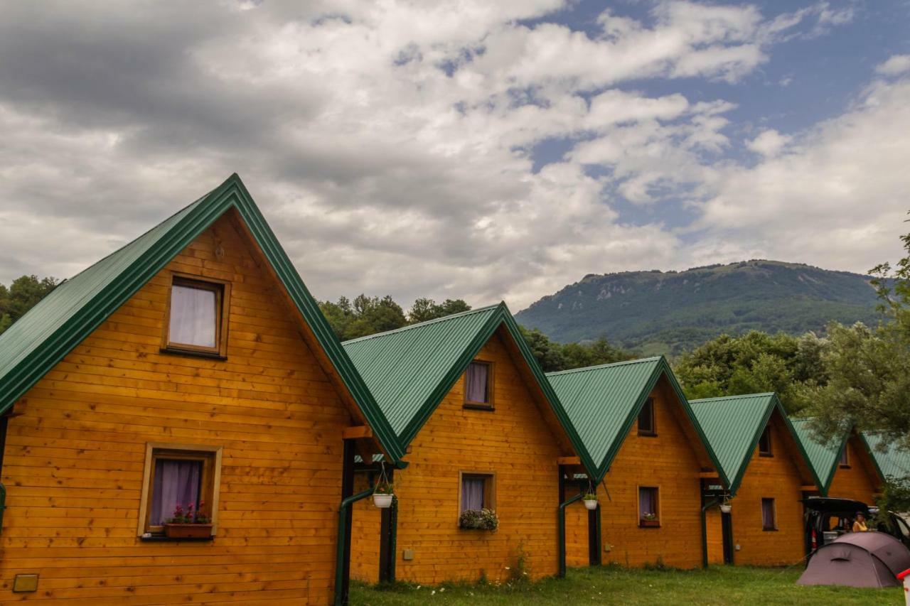 מלון טיינטישטה Camp Sutjeska מראה חיצוני תמונה
