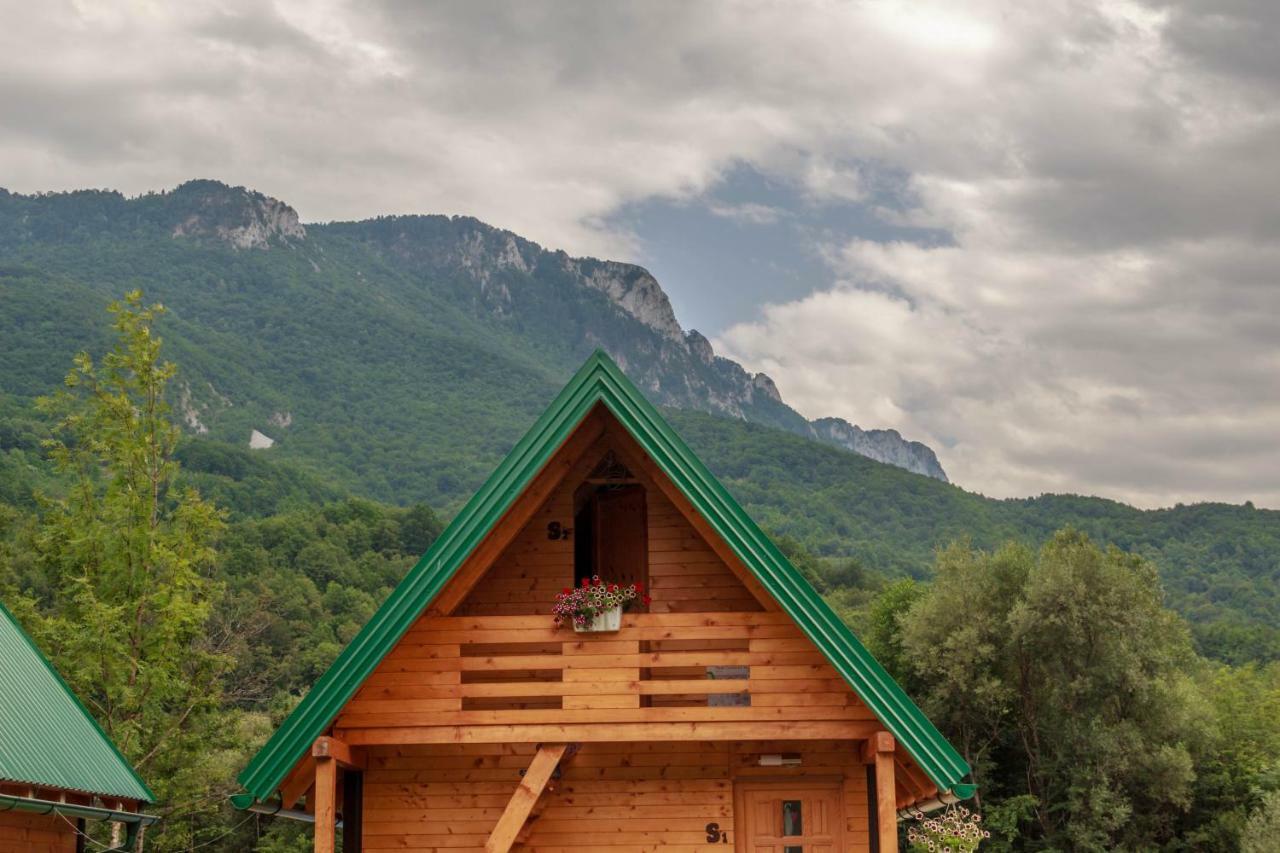 מלון טיינטישטה Camp Sutjeska מראה חיצוני תמונה